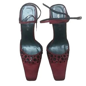 Nathalie M  Burgundy Heels With Sequin Accents Size 8 1\2 B
